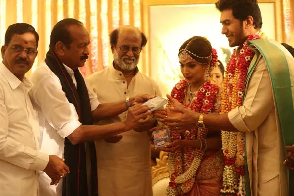 vaiko gift - soundarya rajinikanth marriage